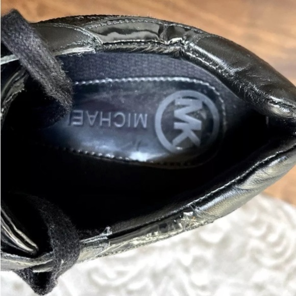 Michael Kors Lace Up Sneakers Sz 6.5M Women Black Sequin Leather Trim Fashion EC - Picture 2 of 13